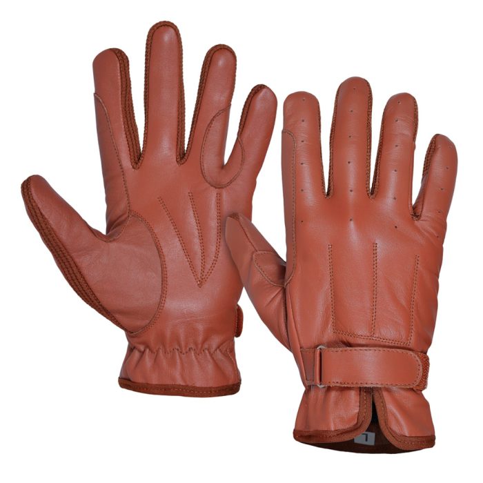 Stylish leather equestrian gloves